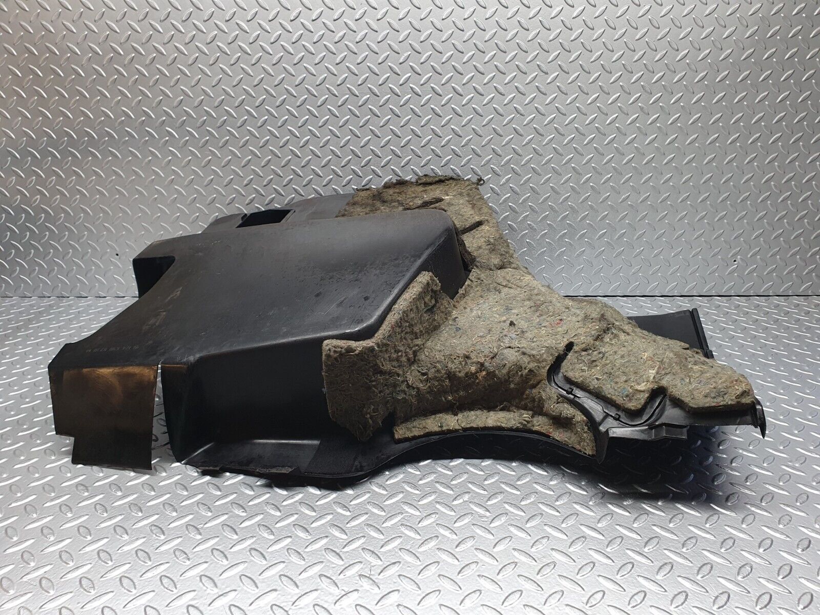 41477 Mercedes-Benz W124 200E Trunk Cover Panel Left Side 1246900730