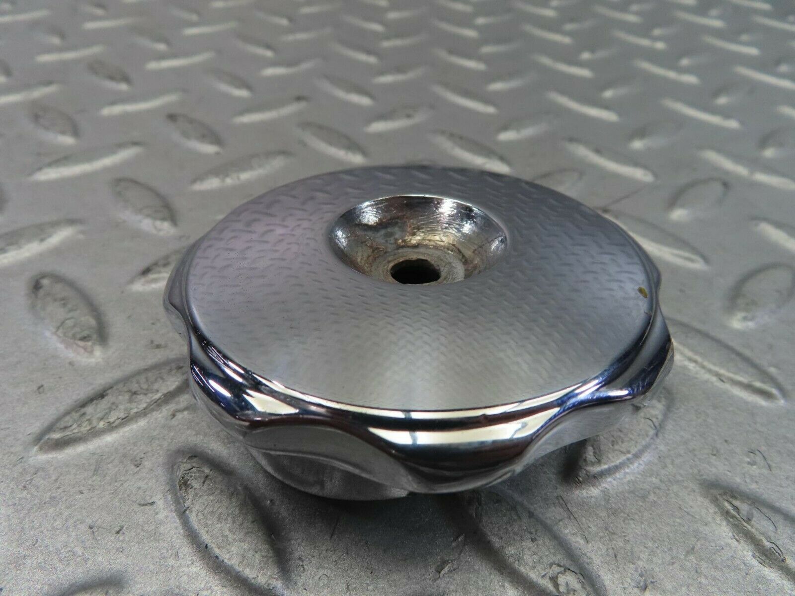 8707 Mercedes-Benz W115 Front Emblem Badge Base Holder 1158800186