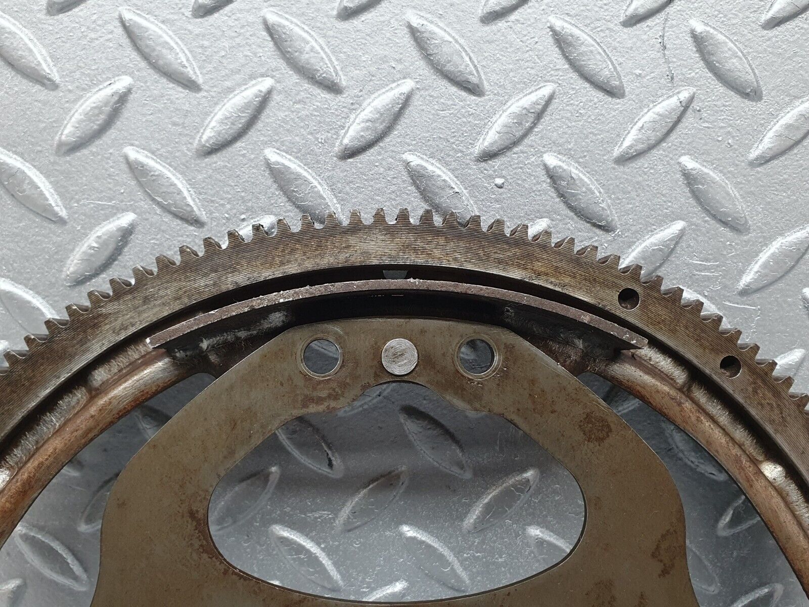 41203 Mercedes-Benz W126 300SE Flywheel Starter Ring With Bolts 1020320606