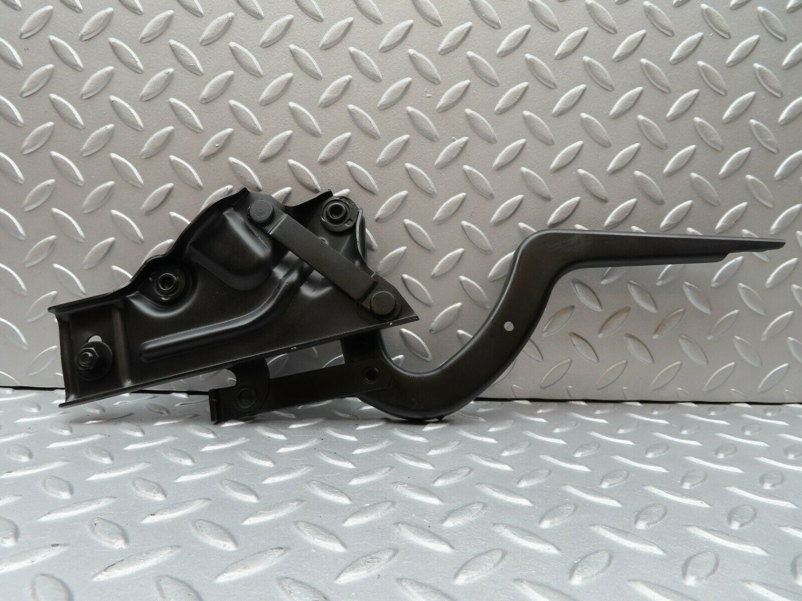 3608 Mercedes-Benz W108 280SE Rear Left Trunk Lid Hinge