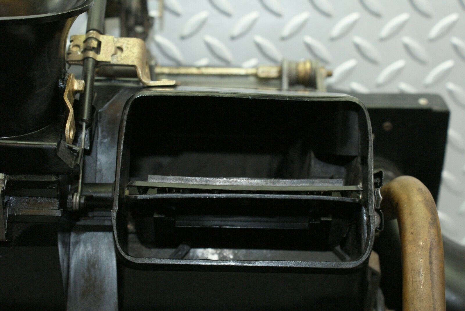 2667 Mercedes-Benz W116 350SE Heater Box Blower Housing