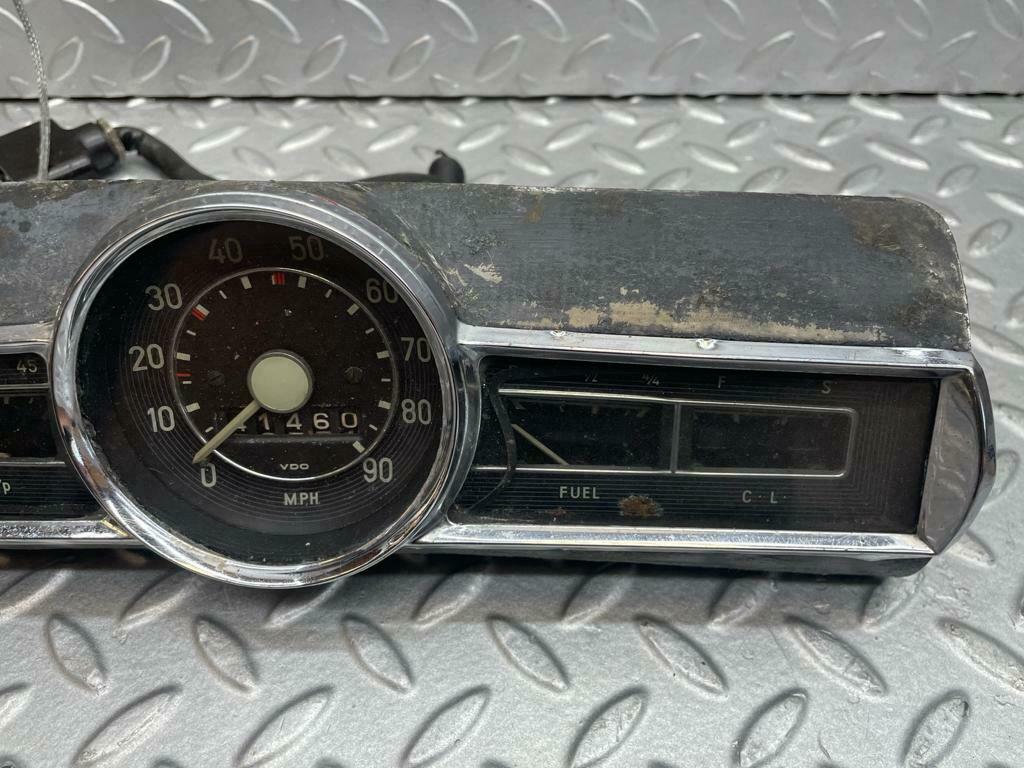 0119 Mercedes-Benz W120 PONTON Instrument Cluster
