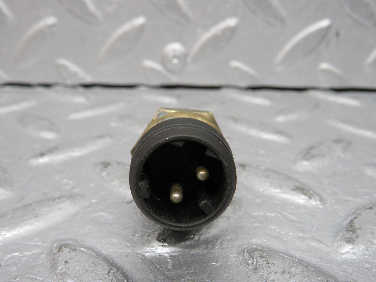 38663 Mercedes-Benz R129 280SL Coolant Temperature Sensor Beru 0095423517