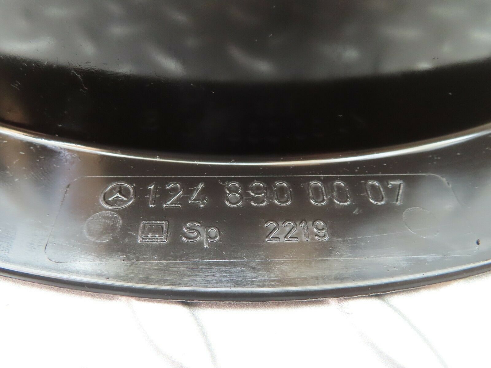 5476 Mercedes-Benz W124 230E Spare Wheel Holder 1248900007