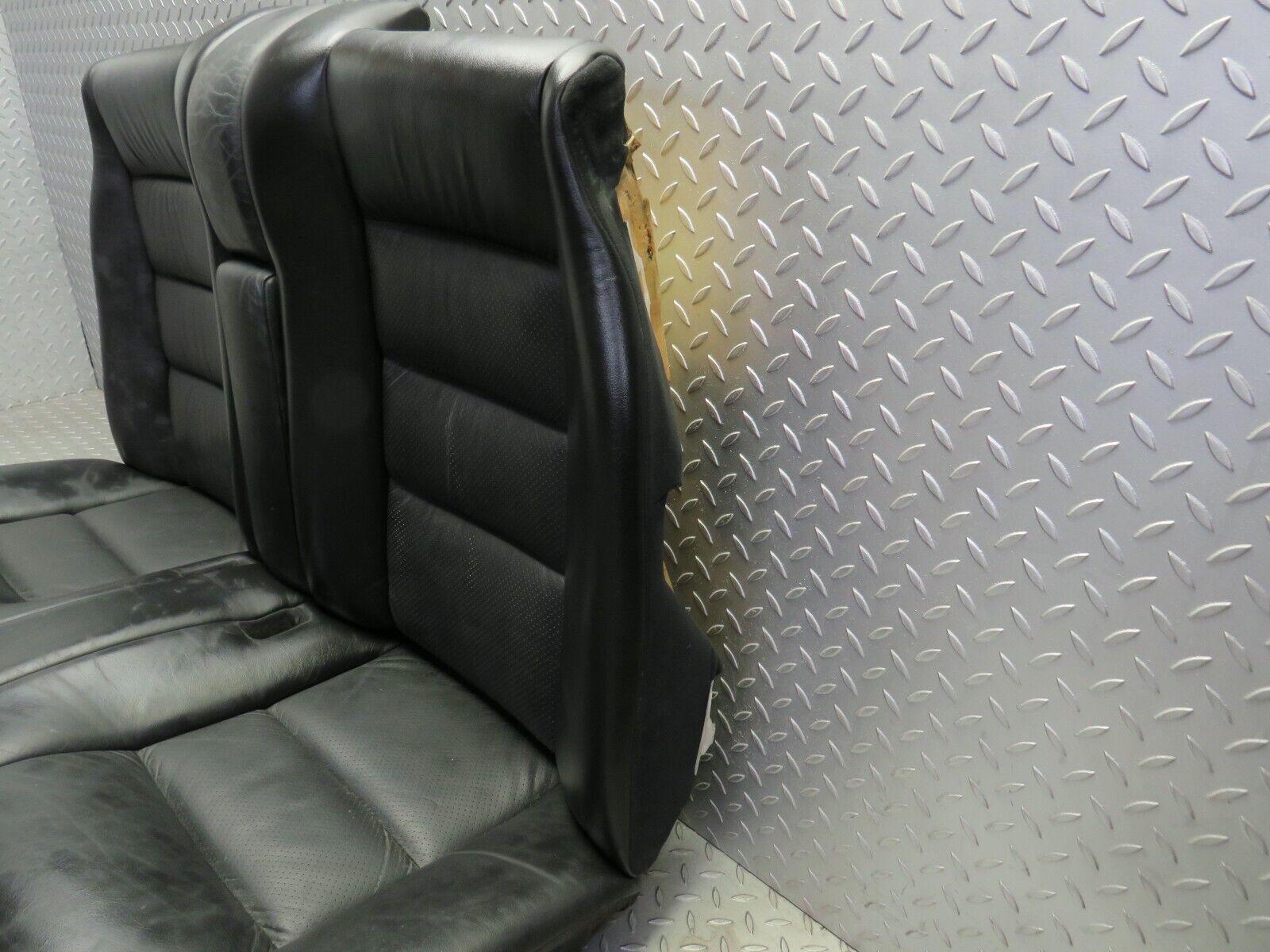 37878 Mercedes-Benz A124 320E Cabriolet Rear Seat Leather Black 1249203116