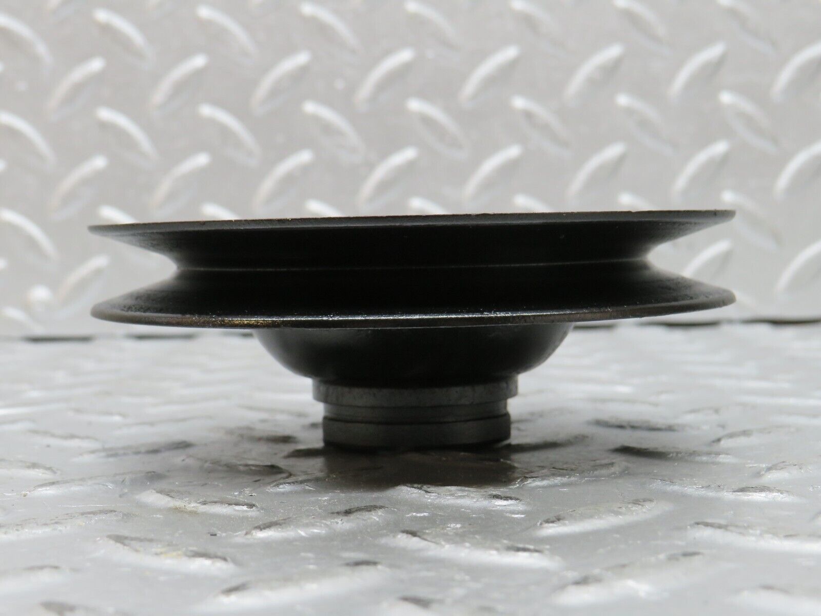 32149 Mercedes-Benz W123 230E Power Steering Pump Pulley 1022300015