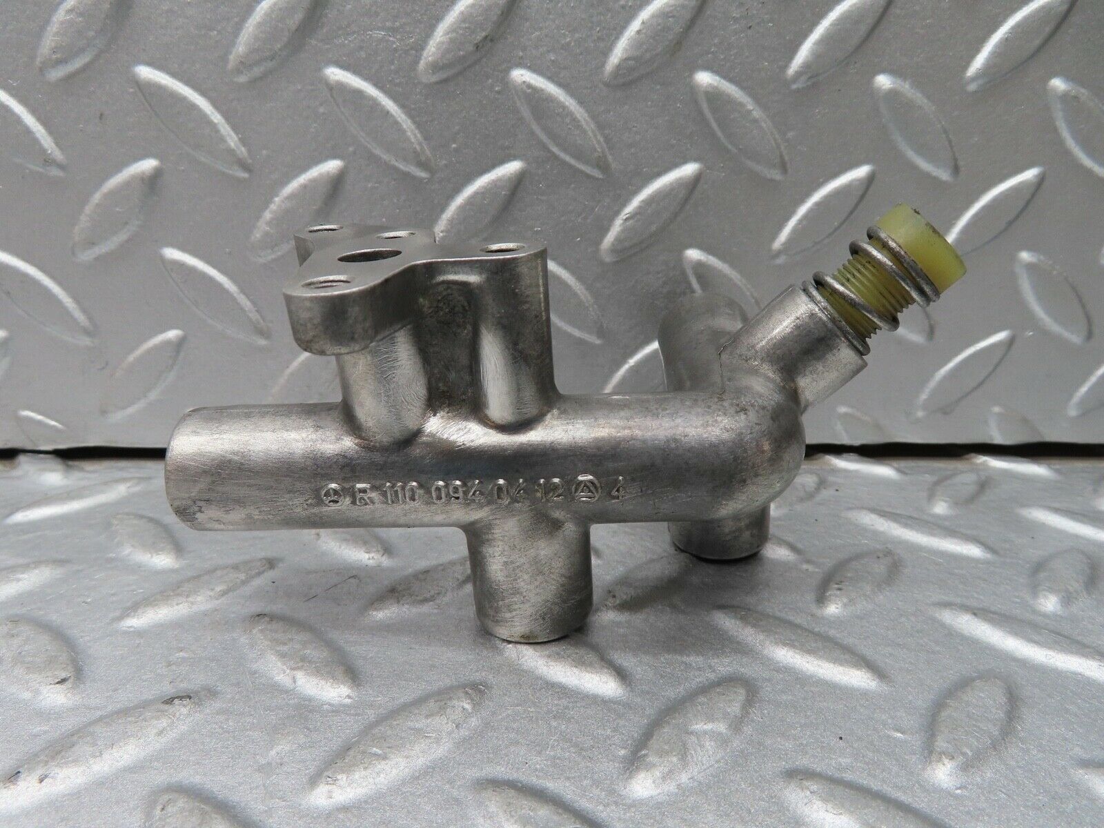 16885 Mercedes-Benz C123 280CE Coupe Auxiliary Air Slide K-Jetronic 1100940412