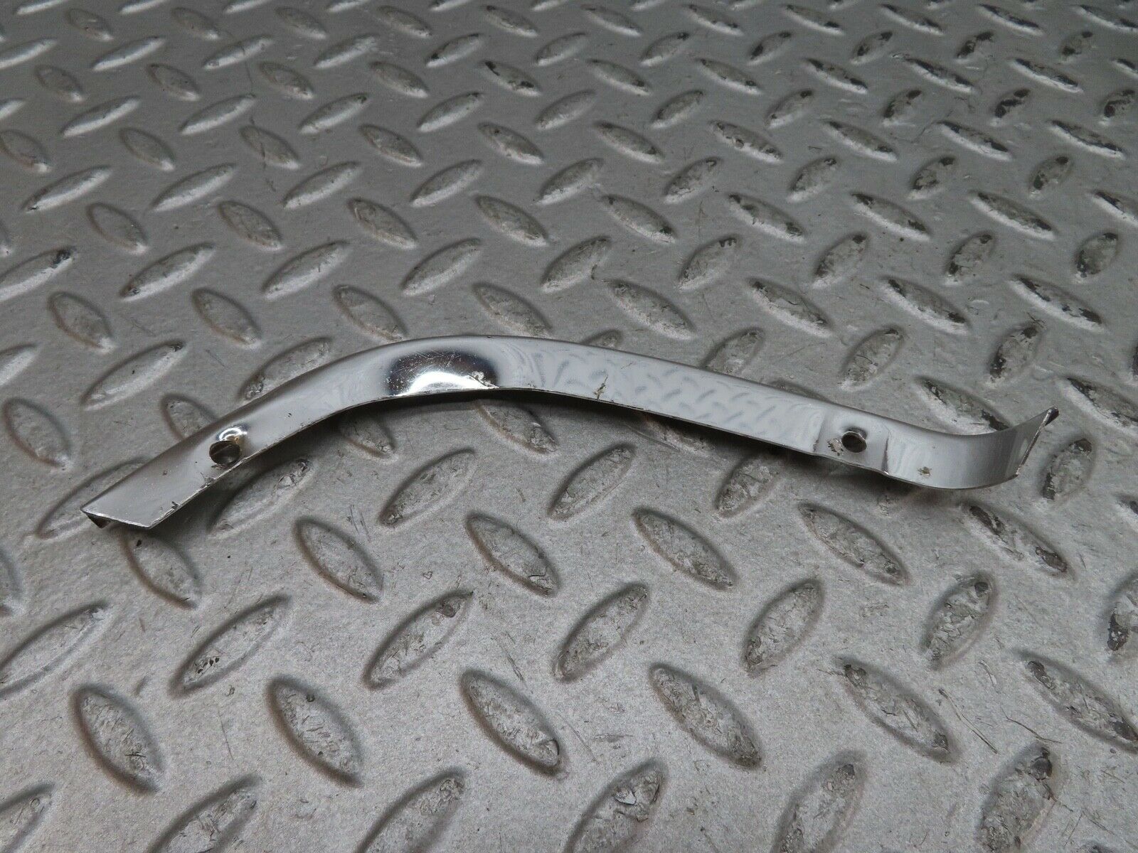 17884 Mercedes-Benz W116 450SEL Headlight Upper Chrome Trim Left