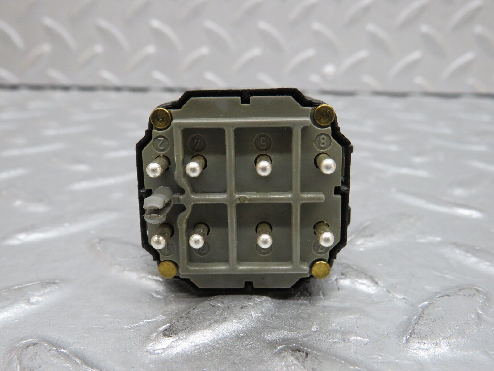 38090 Mercedes-Benz A124 320E Electric Mirror Adjust Switch 1298200610