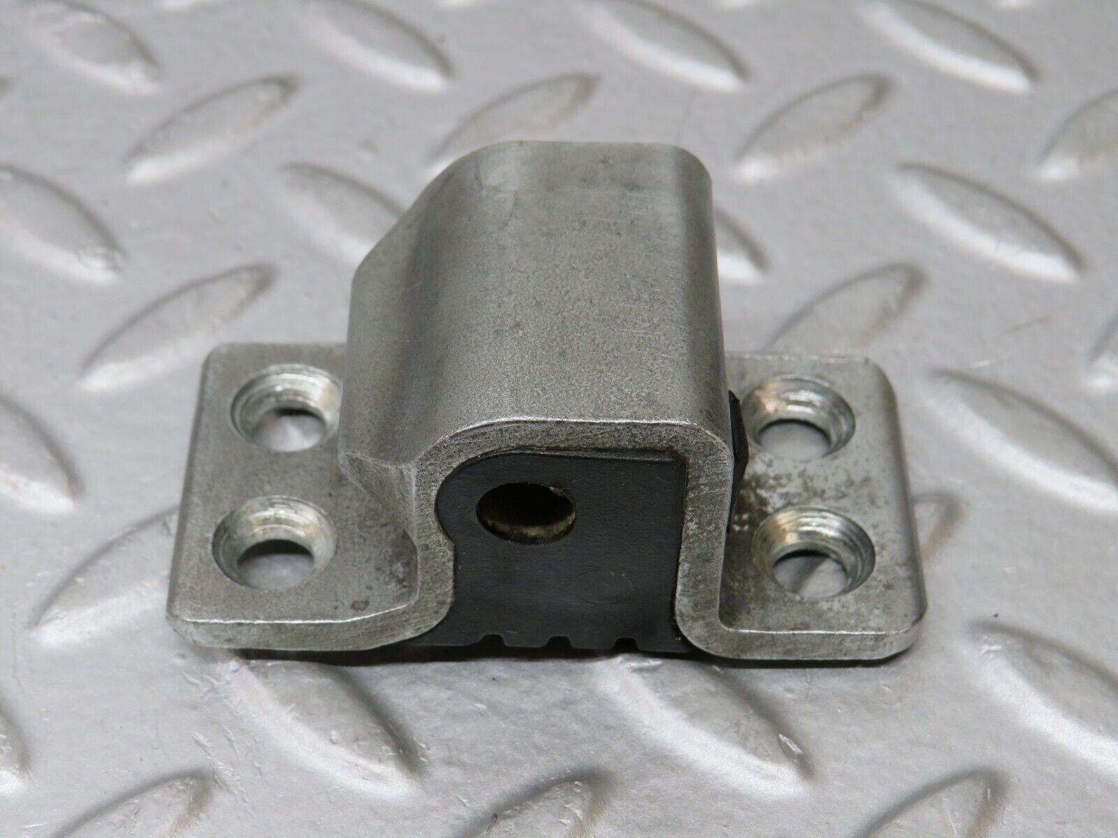 36130 Mercedes-Benz W126 420SE Door Lock Latch Left Side