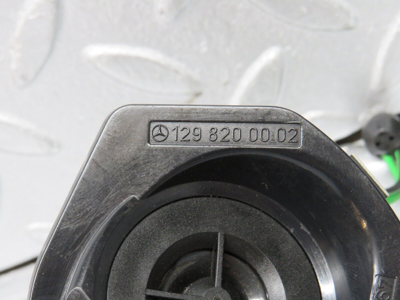 39726 Mercedes-Benz R129 320SL Coupe Dashboard Tweeter Speaker 1298200002