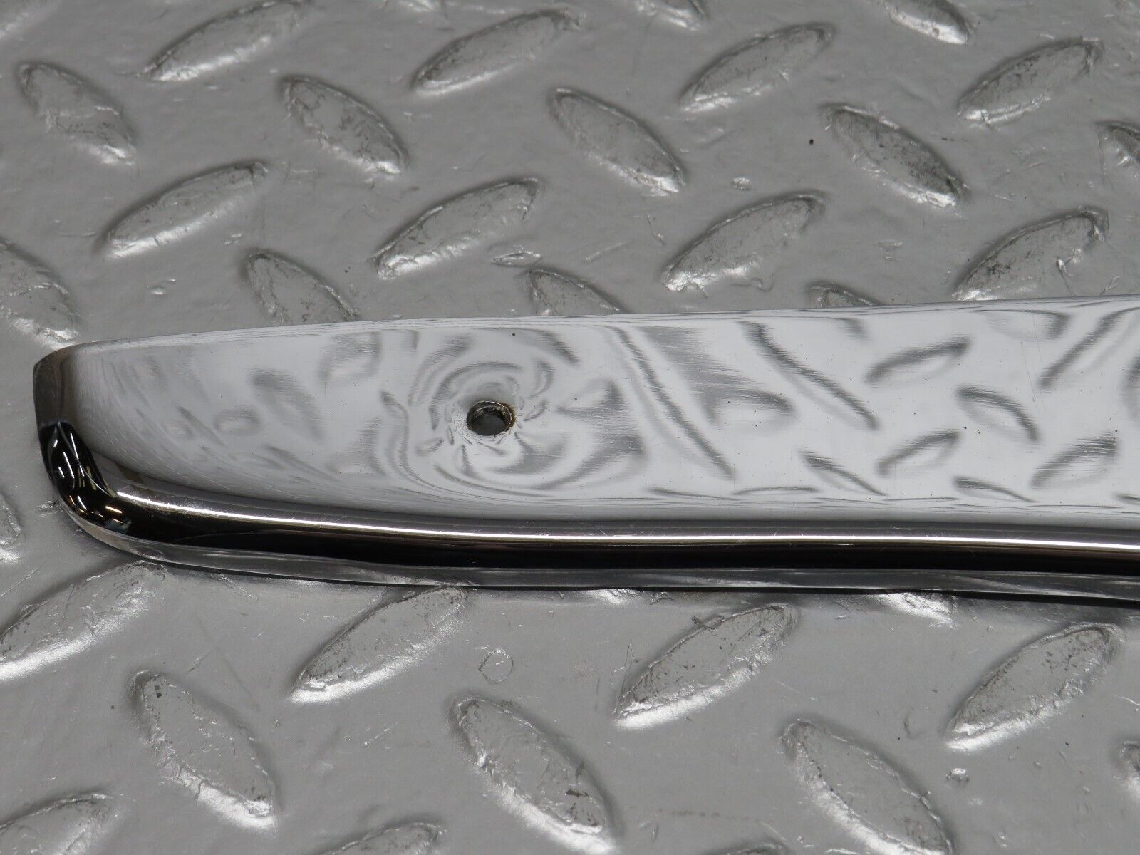 0736 Mercedes-Benz C107 350SLC Coupe Door Chrome Cover Left Side