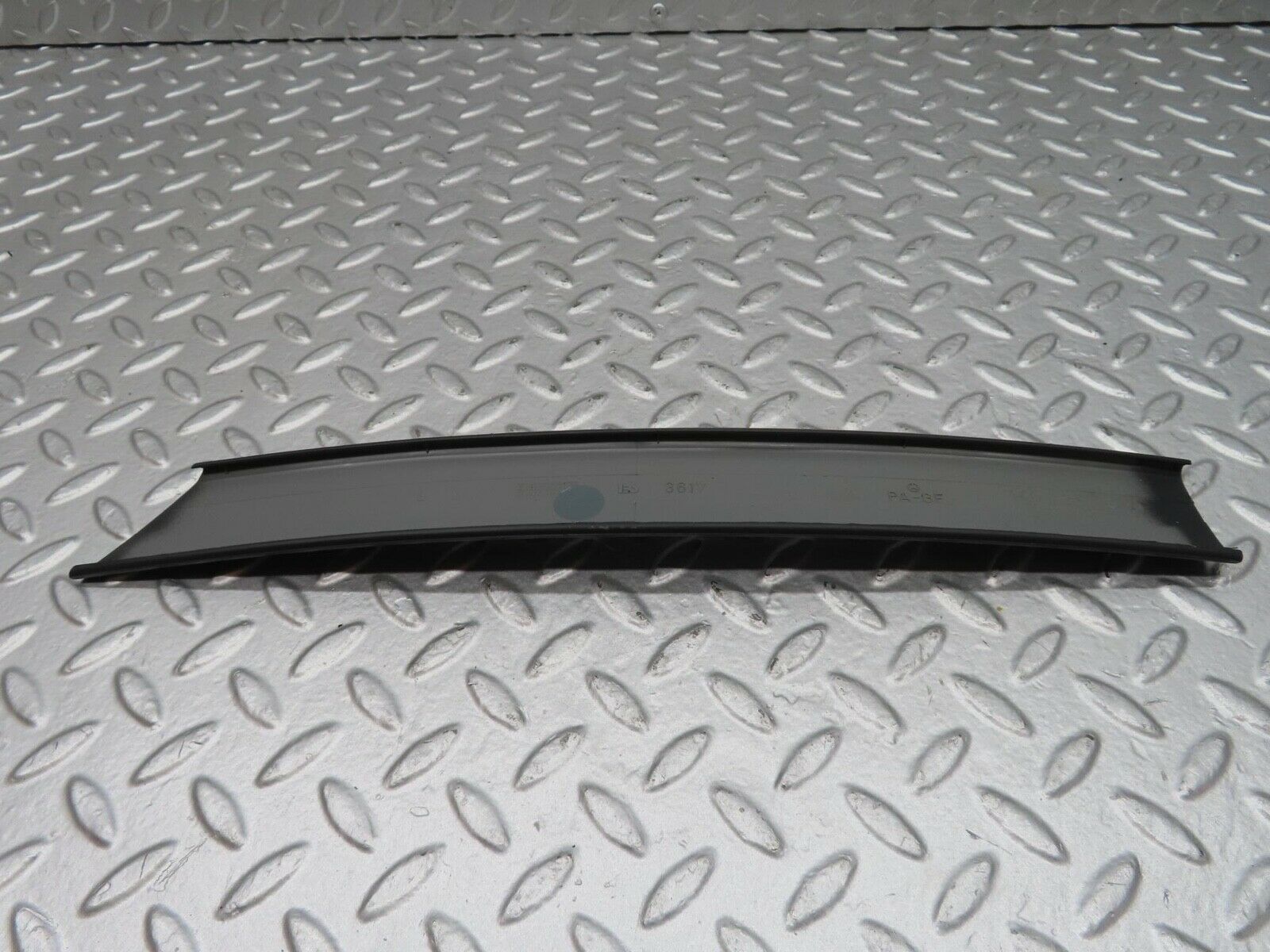 14997 Mercedes-Benz W140 S320 Rear Left Quarter Window Channel Inner Cover