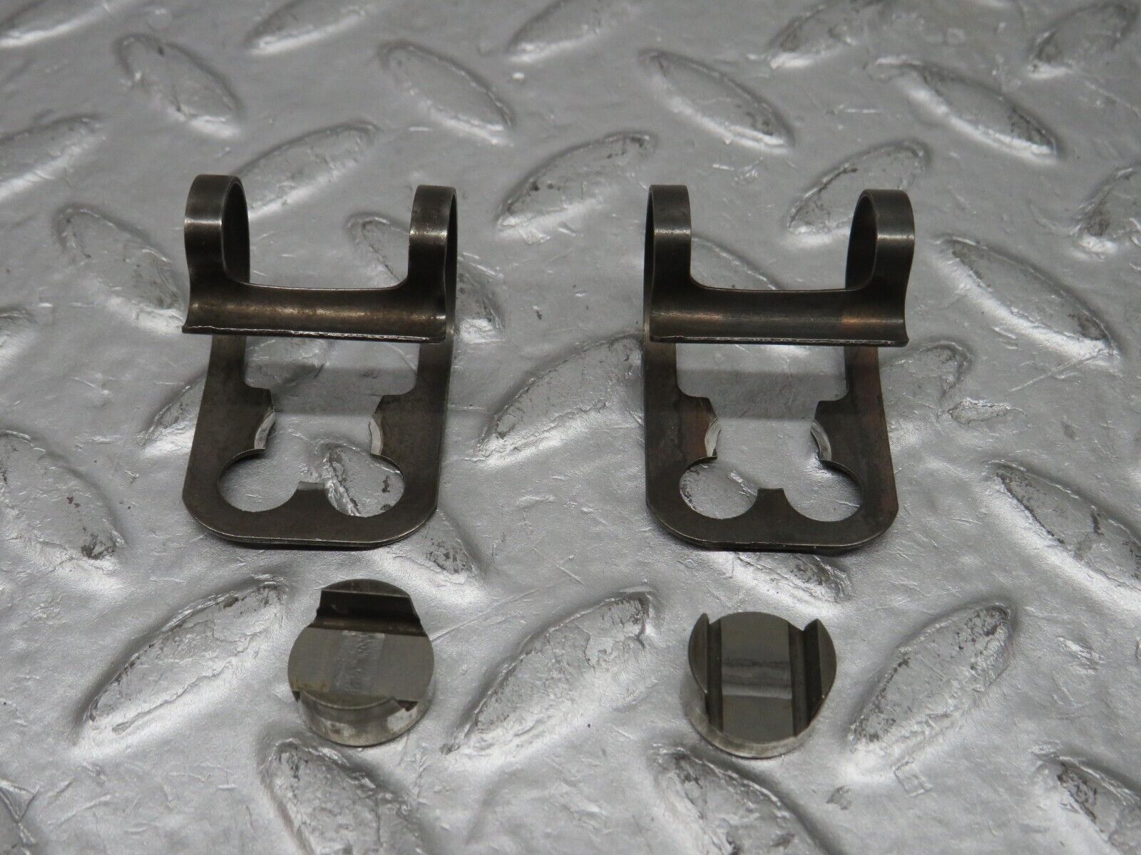 37620 Mercedes-Benz W109 300SEL Valve Rocker Arm With Spring & Tappet