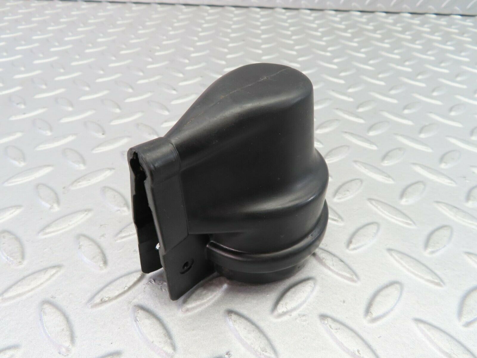 7531 Mercedes-Benz S123 230TE Wagon Ignition Coil Bosch 0001584003