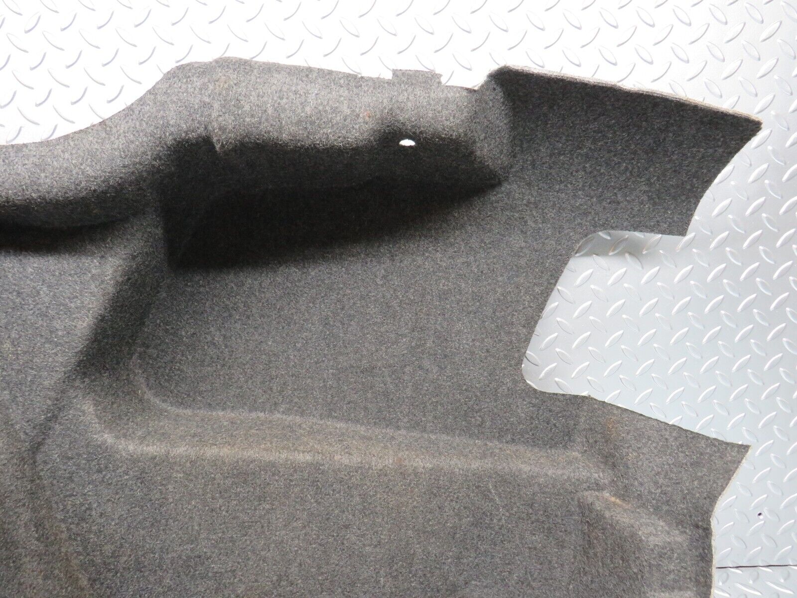 29230 Mercedes-Benz W124 230E Trunk Panel Cover Right