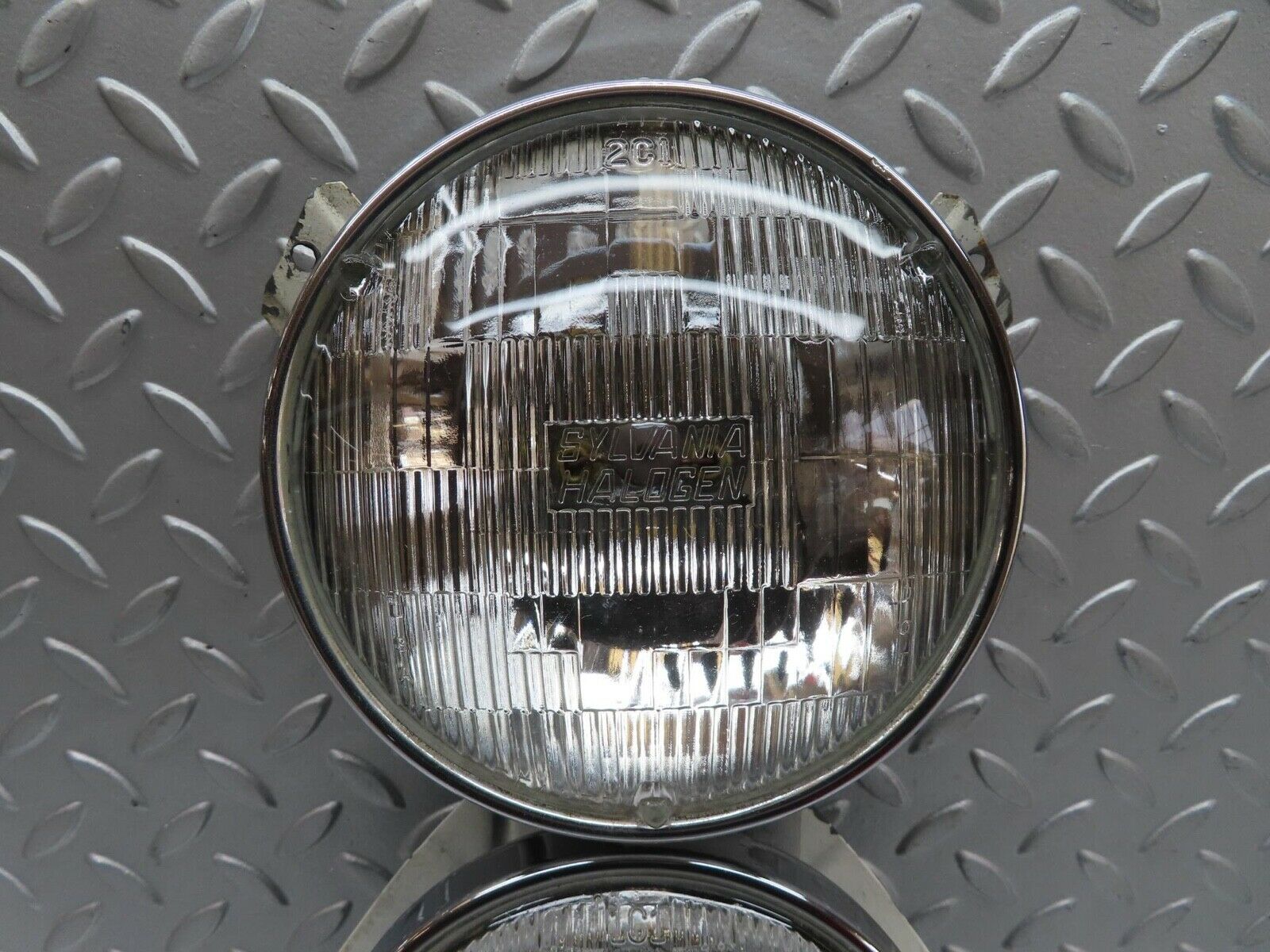 13072 Mercedes-Benz W111 220S Headlight Left/Right 0302350004
