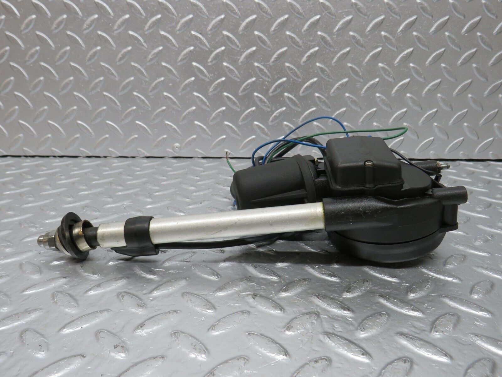 34368 Mercedes-Benz C126 380SEC Coupe Electric Antenna