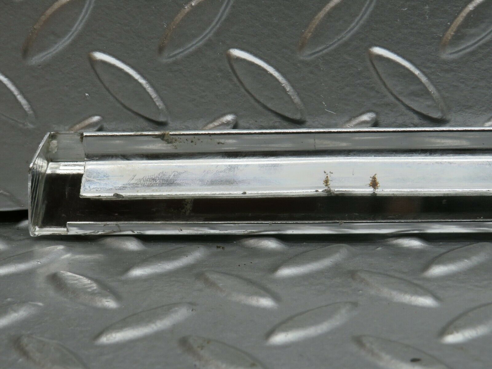 22738 Mercedes-Benz C107 450SLC Coupe Left Door Chrome Trim