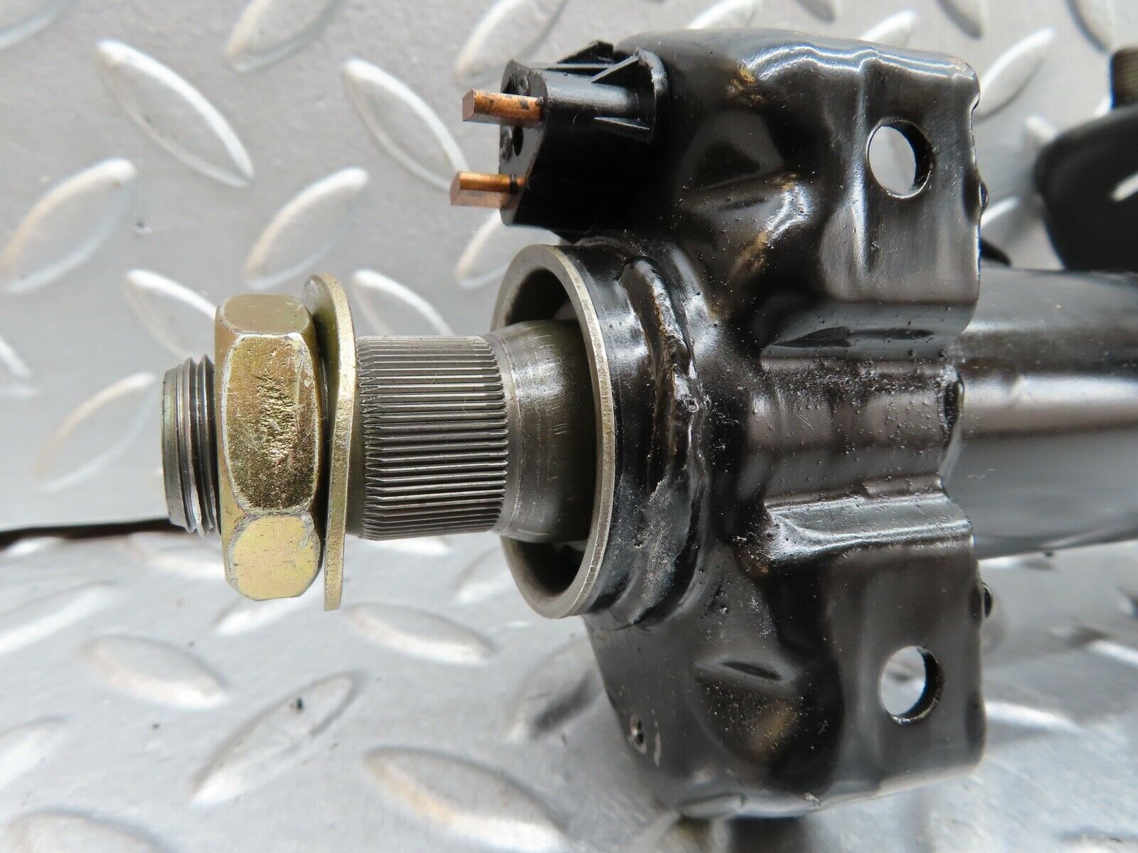 19233 Mercedes-Benz W123 300D Steering Column