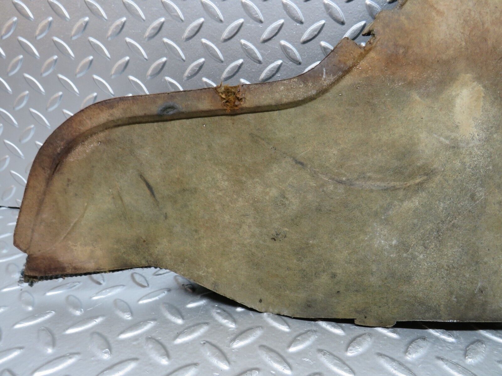 26863 Mercedes-Benz W123 240D Centre Console Carpet Left Side Blue