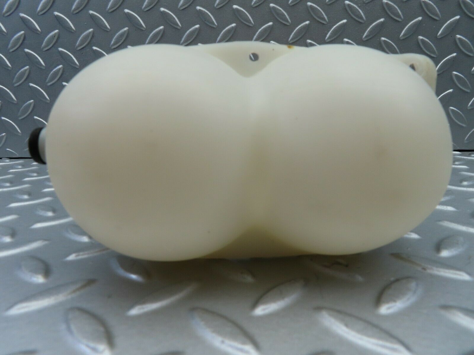 6745 Mercedes-Benz S124 E220 Wagon Vacuum Reservoir