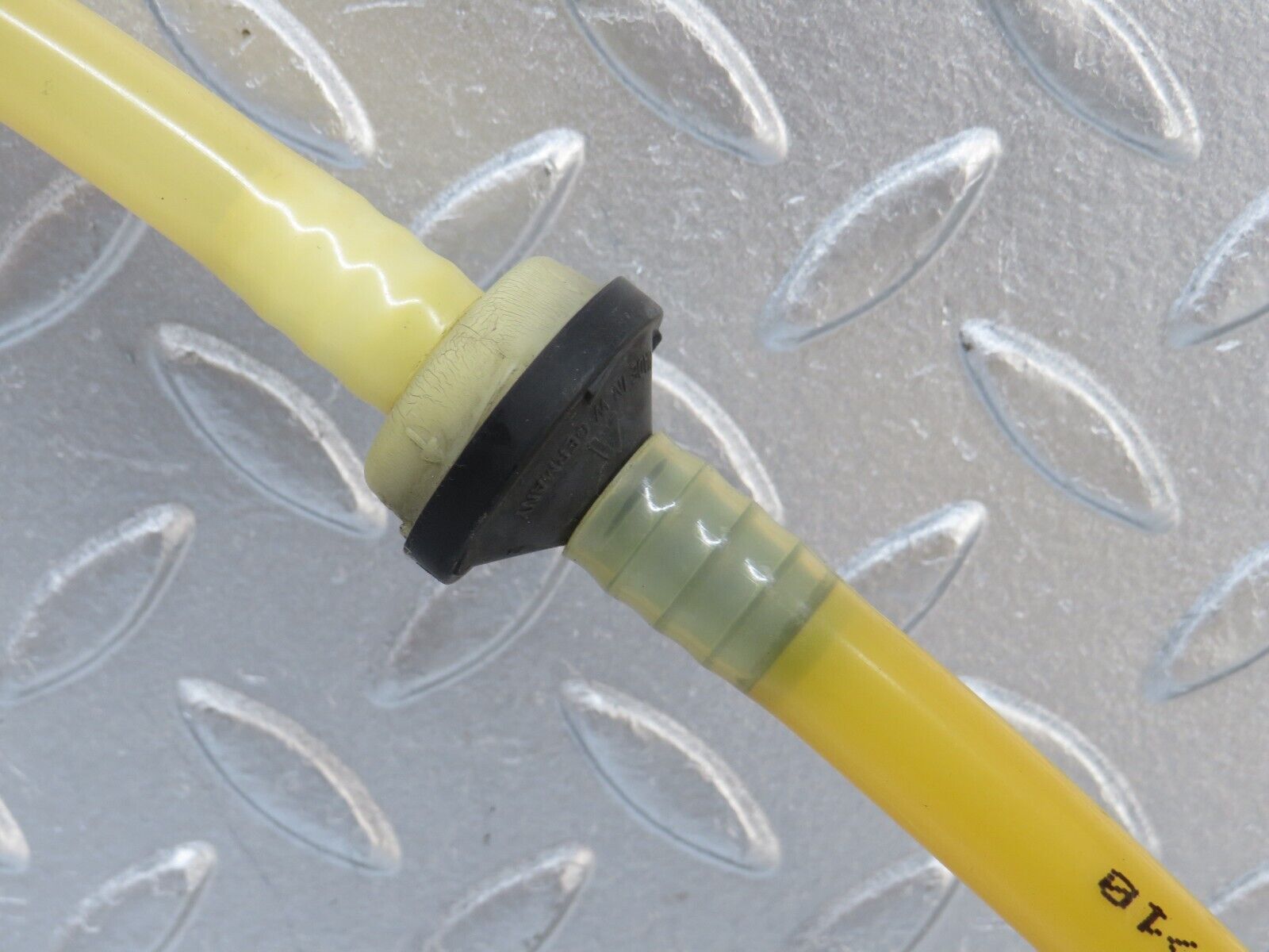 33812 Mercedes-Benz W201 190E 2.0L Brake Servo Vacuum Pipe