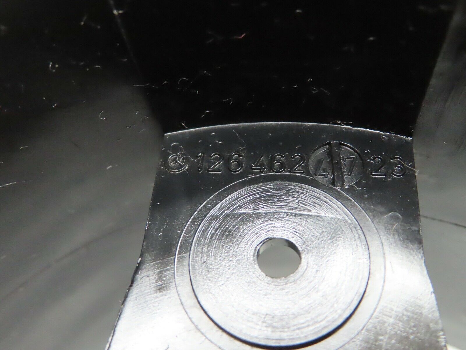 21548 Mercedes-Benz W126 300SE Steering Column Surround Cover 1264624723