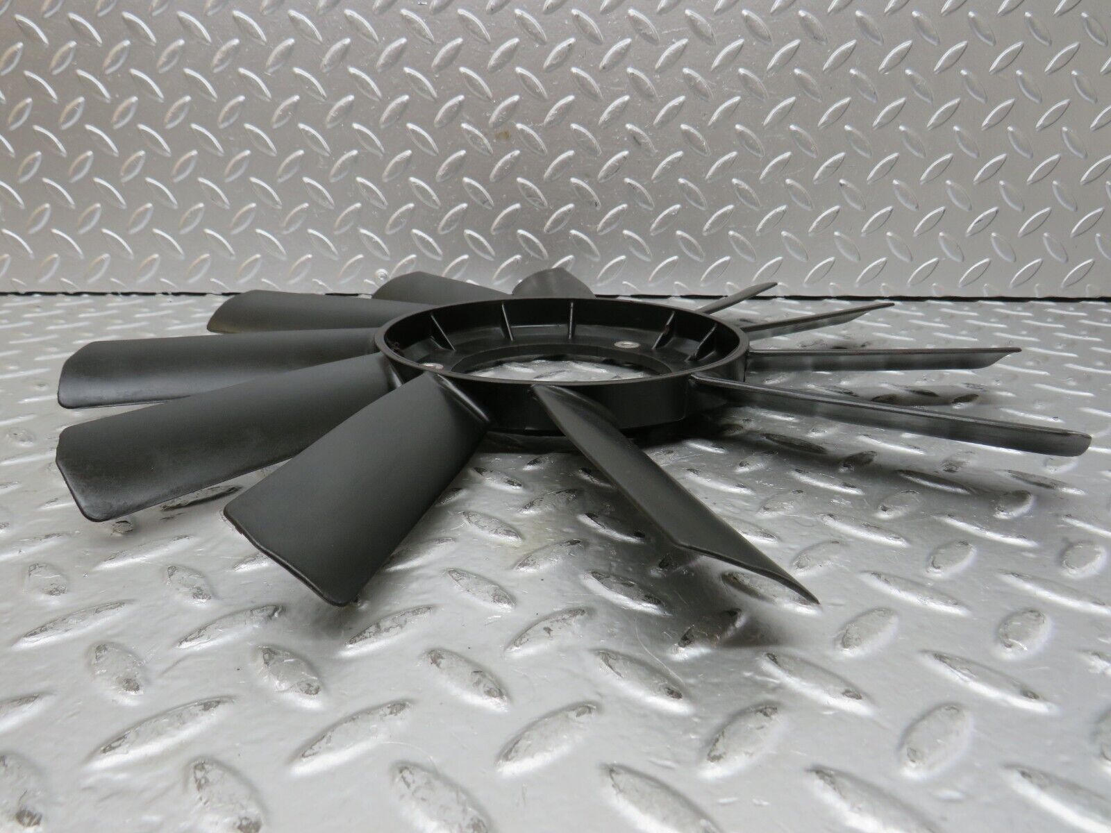 27377 Mercedes-Benz W123 280E Engine Cooling Fan 1102000123