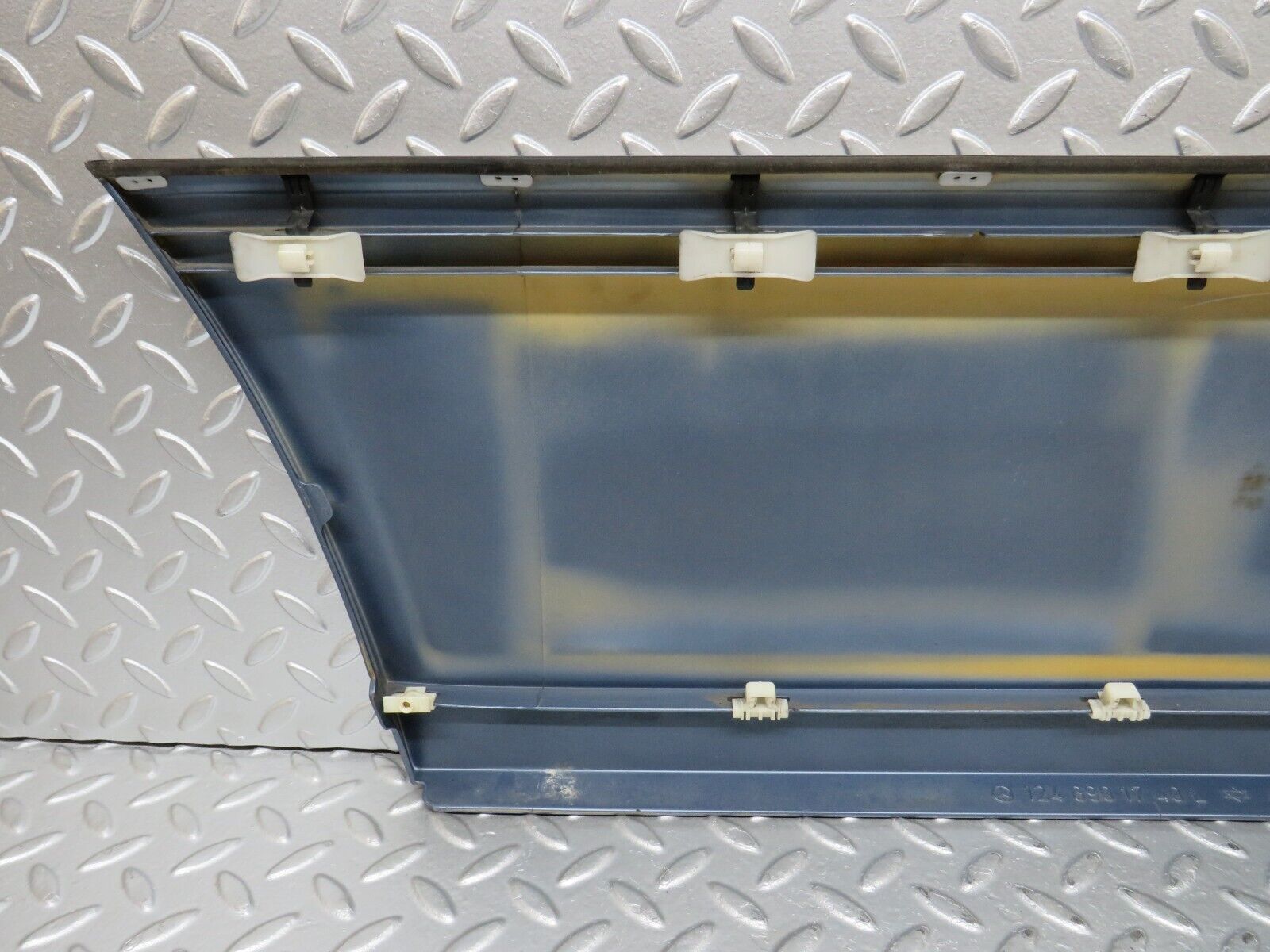 31296 Mercedes-Benz S124 220TE Wagon Rear Left Door Lower Moulding 1246901740