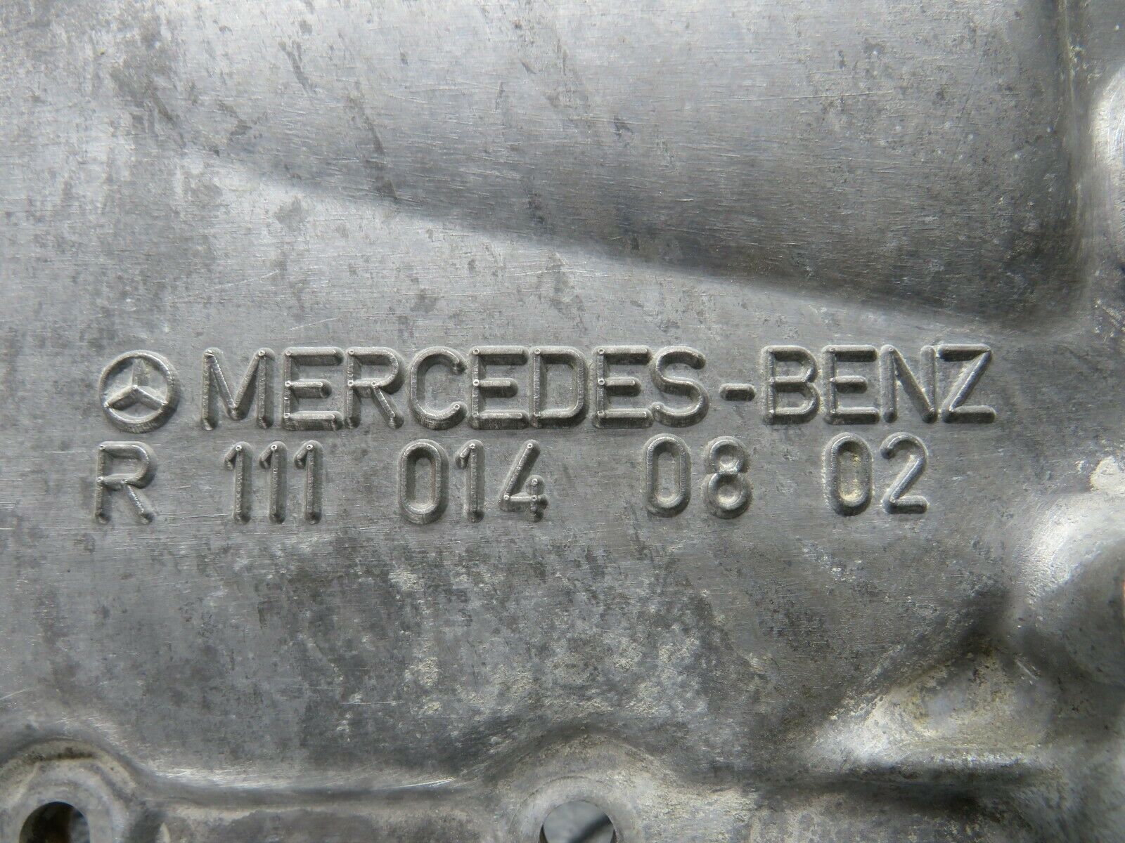 22536 Mercedes-Benz C124 E220 Coupe Oil Pan Oil Sump 1110140802