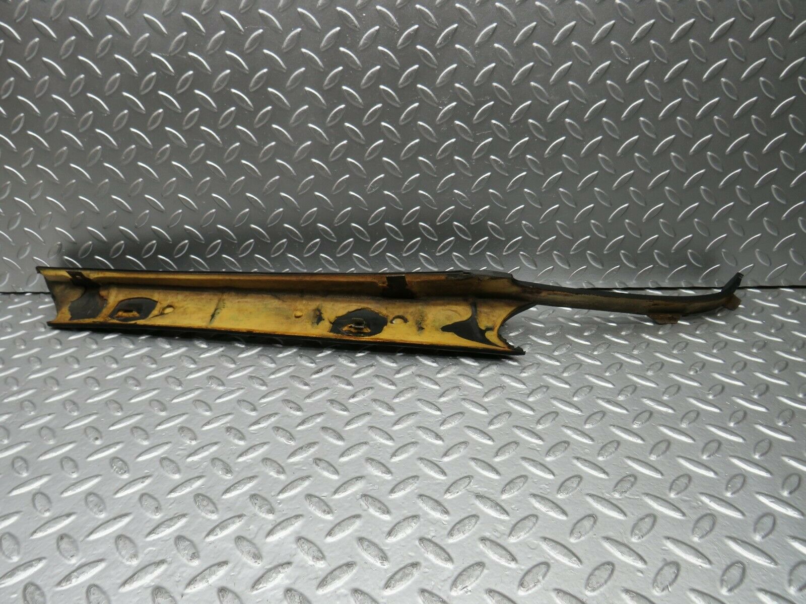 22774 Mercedes-Benz C107 450SLC Coupe A Pillar Cover Left Side Black