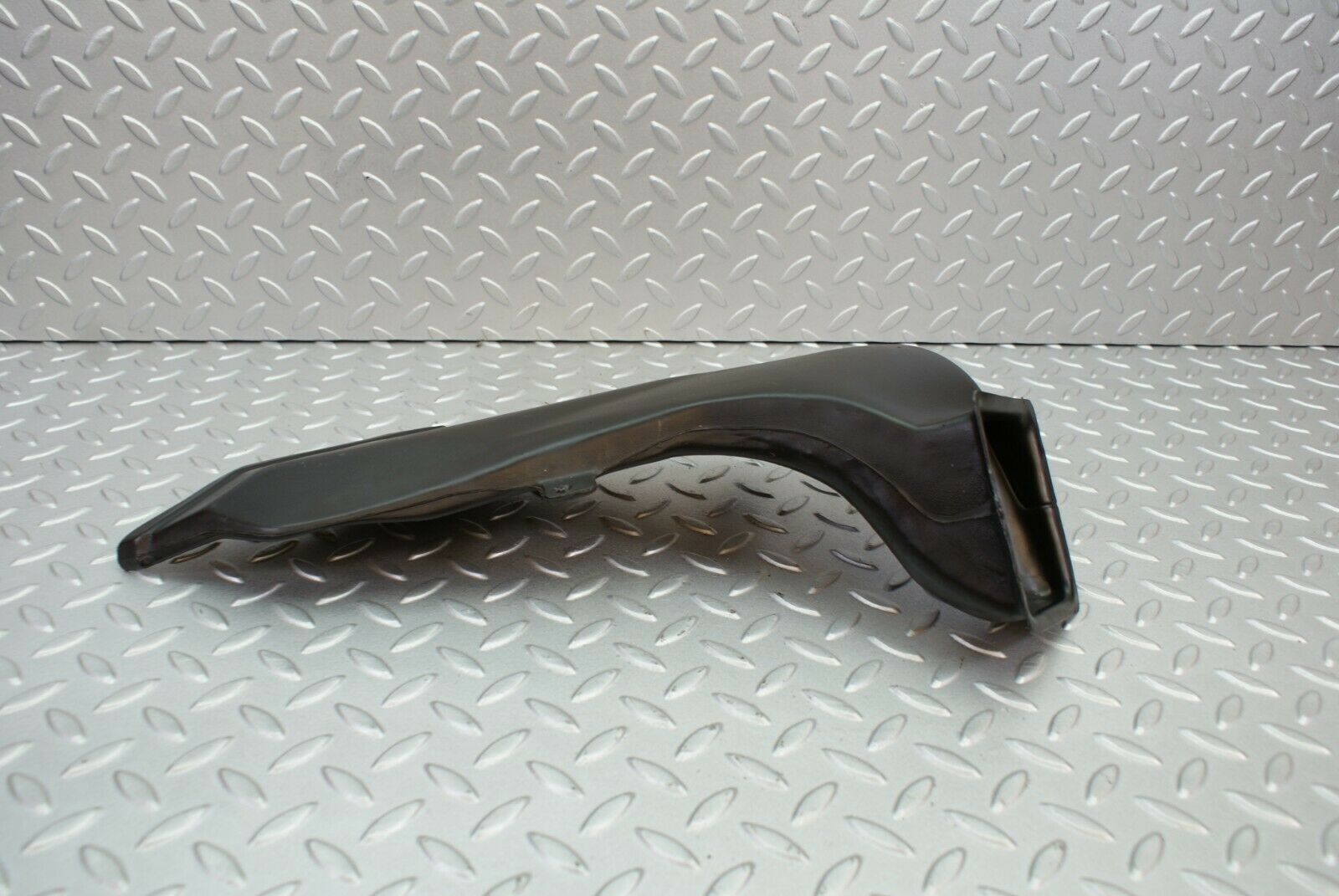 2557 Mercedes-Benz W116 350SE Ventilation Air Duct Right 1168310146