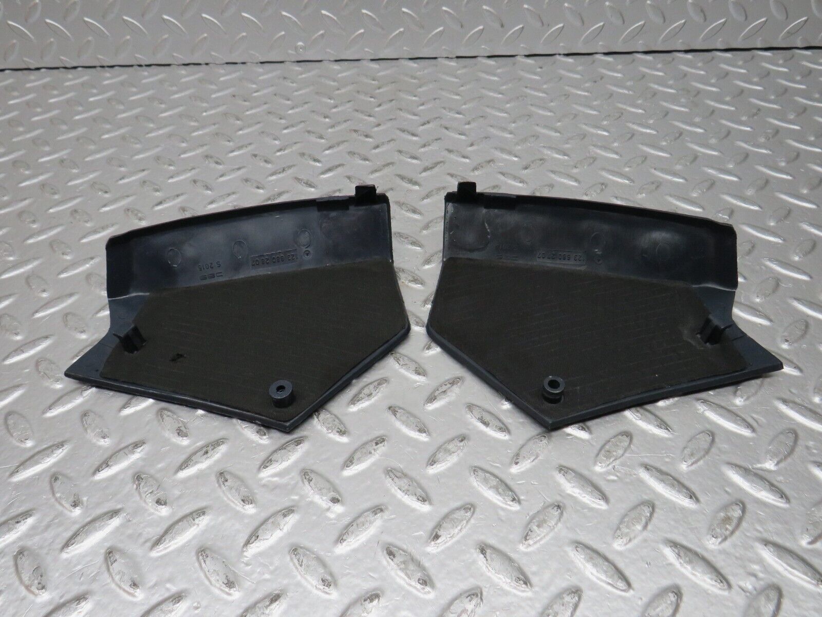 31979 Mercedes-Benz W123 230E Dashboard Speaker Covers 1236802707 1236802807