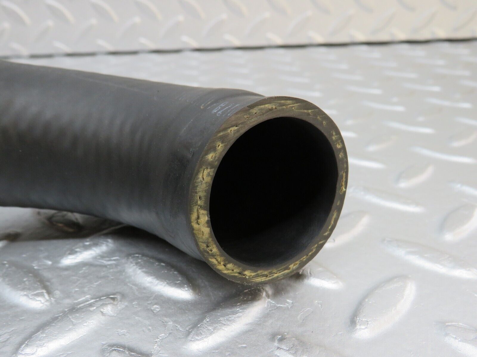 37546 Mercedes-Benz W109 300SEL Upper Radiator Hose Pipe 1165010782