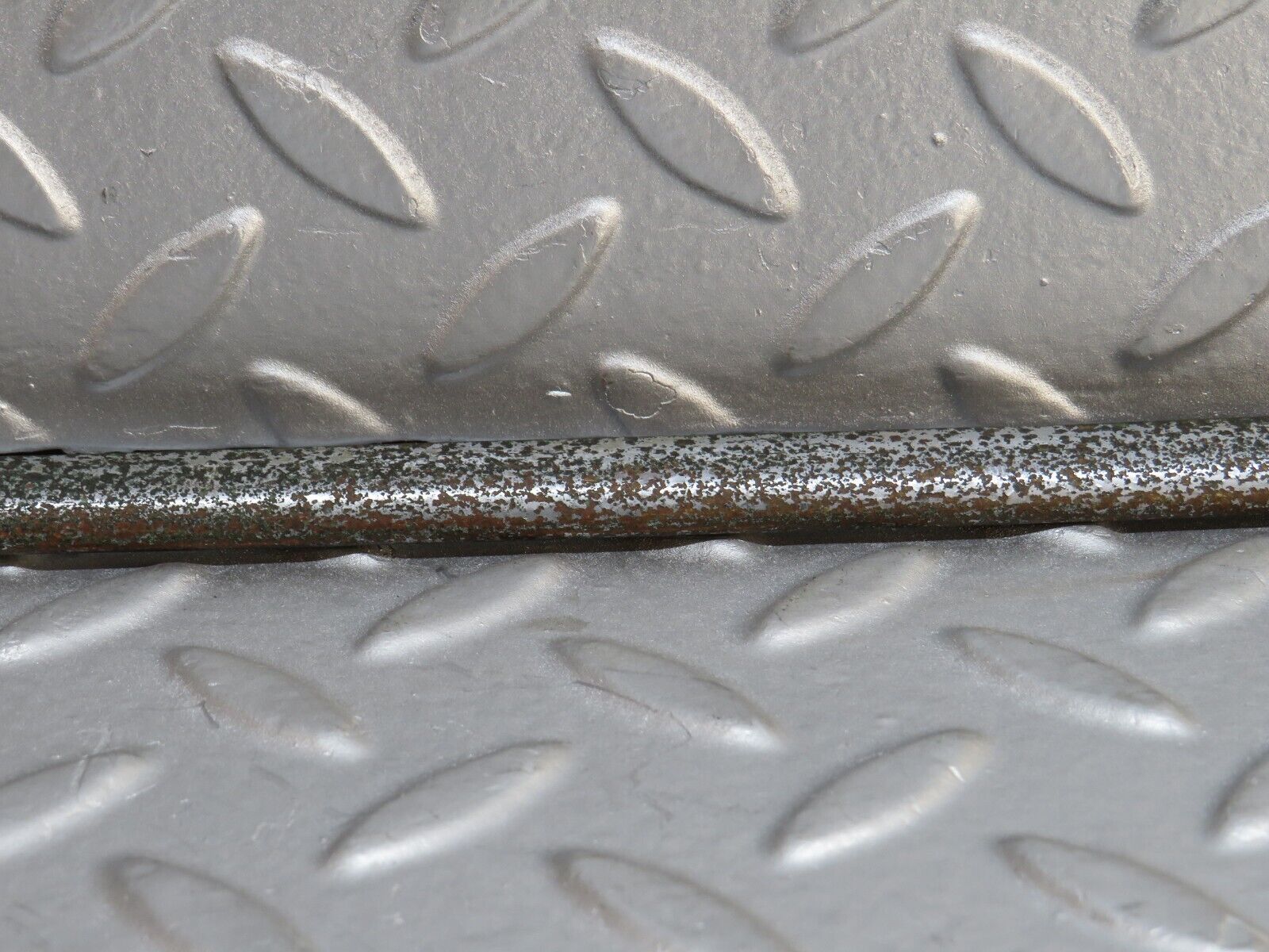 40489 Mercedes-Benz W110 230 Roof Chrome Trim Left Side