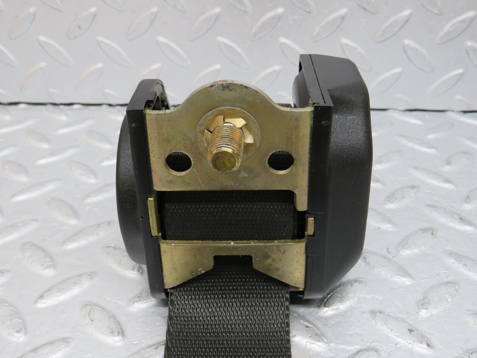 36758 Mercedes-Benz W201 190E 2.0L Rear Seat Belt & Buckle 1268601886 2018605685 2018606069