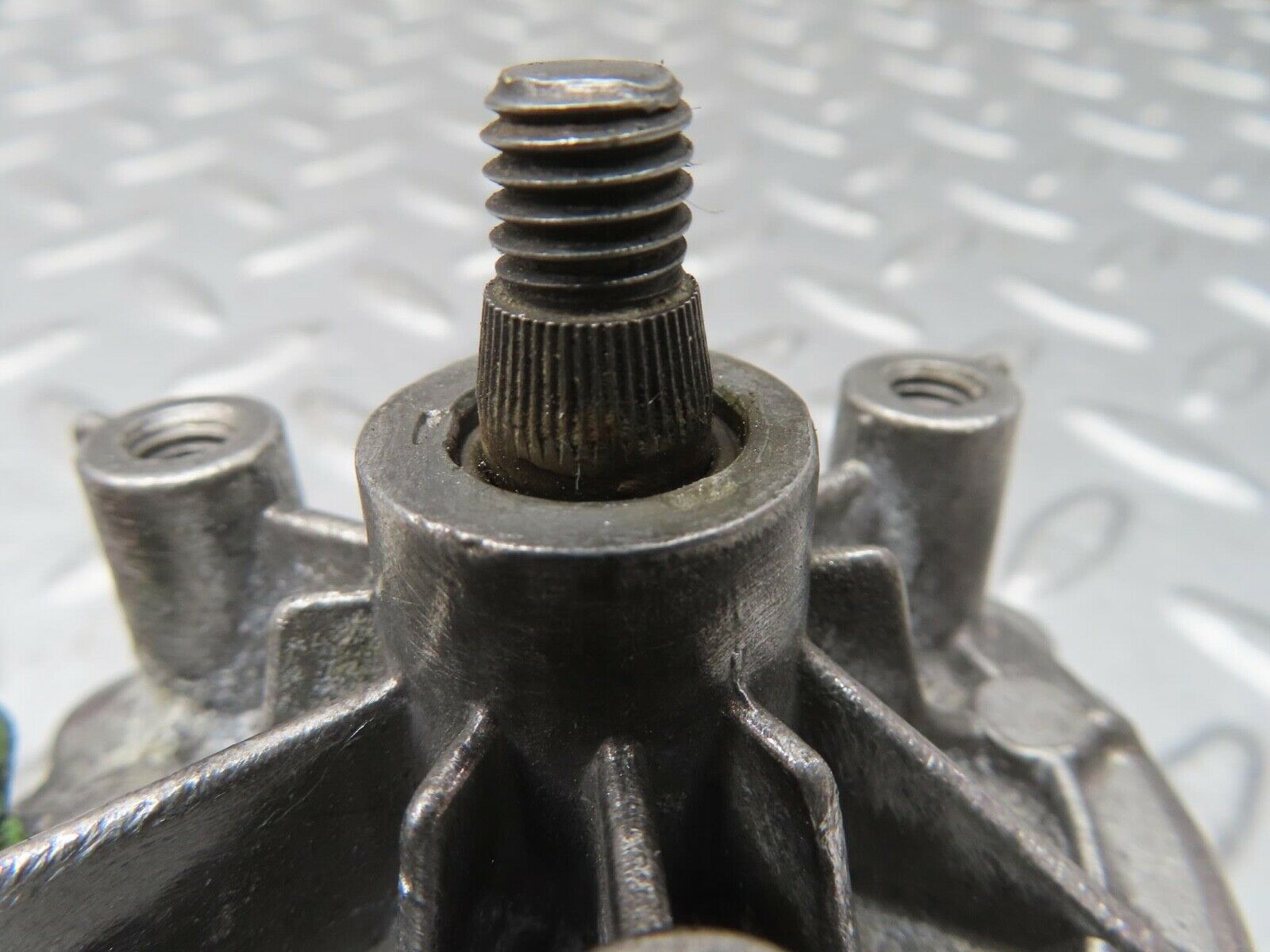 13576 Mercedes-Benz W123 200 Wiper Motor Bosch