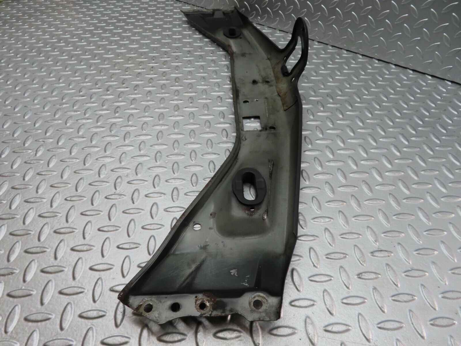 15156 Mercedes-Benz W140 S320 Radiator Top Cover Panel 1408170820