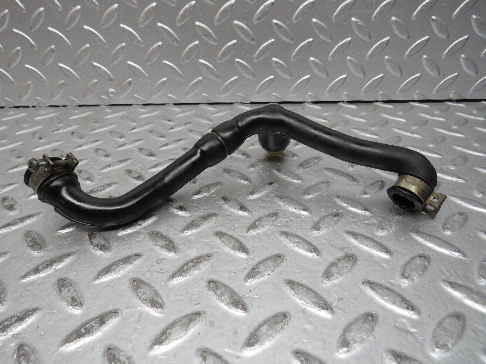 28844 Mercedes-Benz W123 230E Air Intake Pipe 1020941782 1020941682