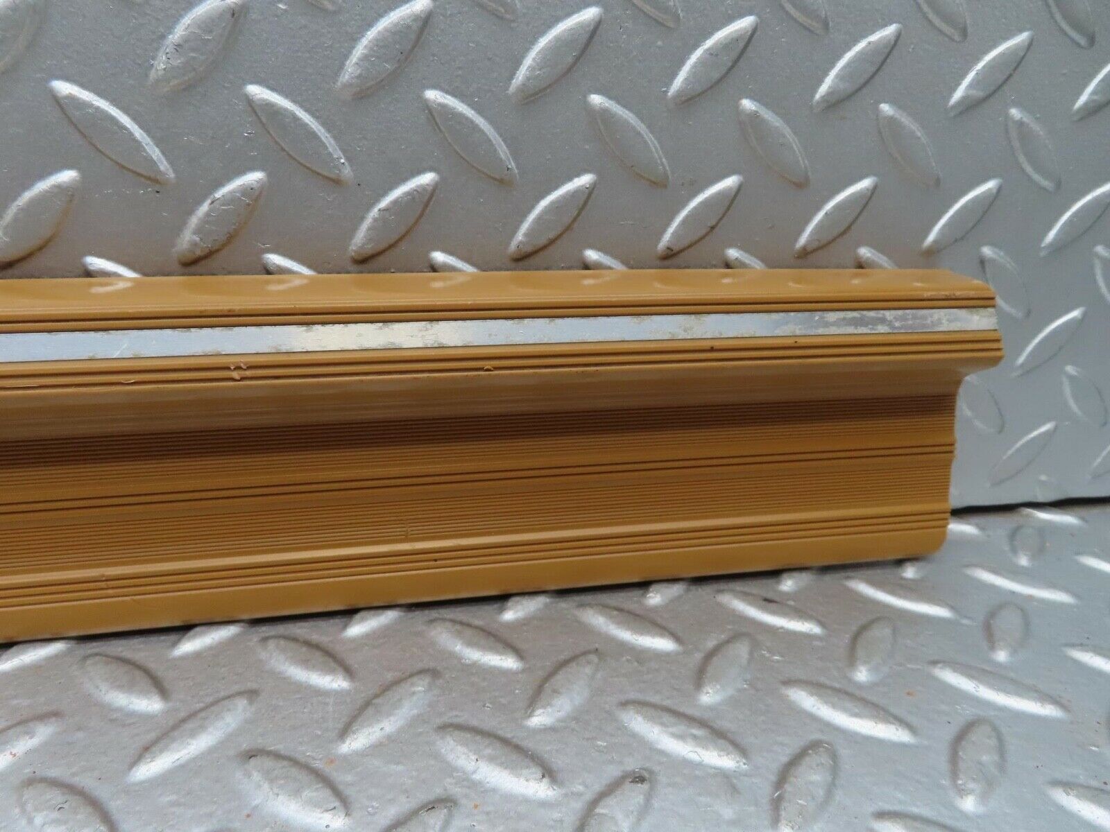 15855 Mercedes-Benz W123 280E Front Left Door Sill Trim Beige