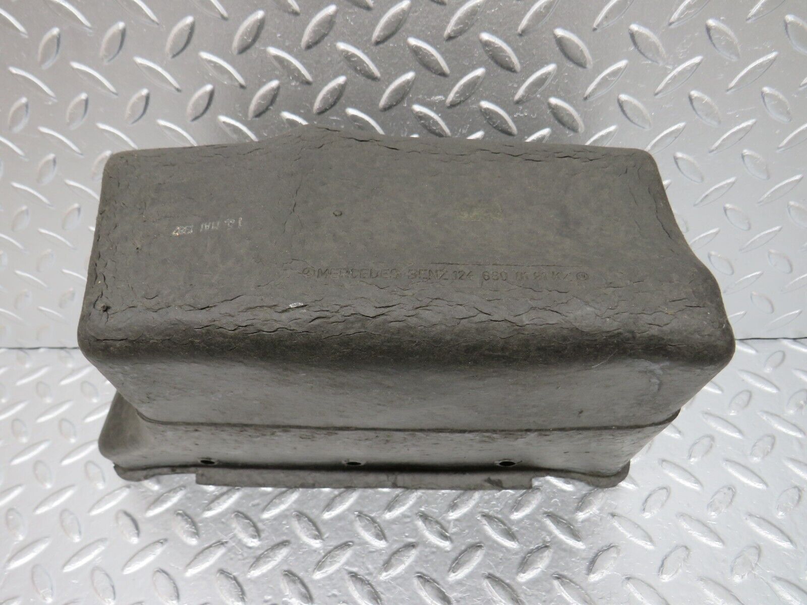 32506 Mercedes-Benz S124 300TE Wagon Glove Box 1246800191