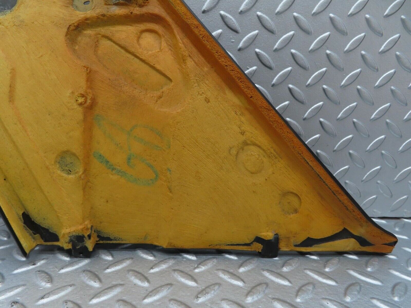 14195 Mercedes-Benz W116 350SE C Pillar Cover Left Side Black