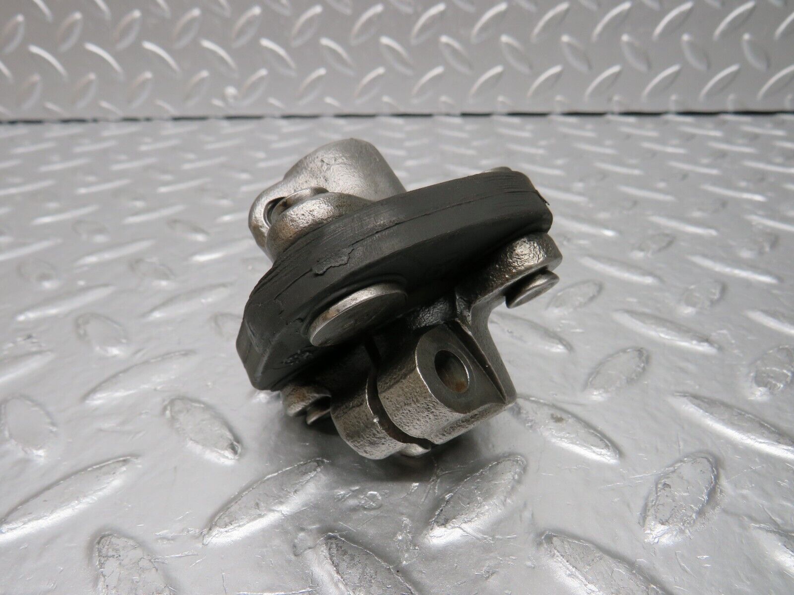 30415 Mercedes-Benz W124 230E Steering Column Lower Shaft Connector