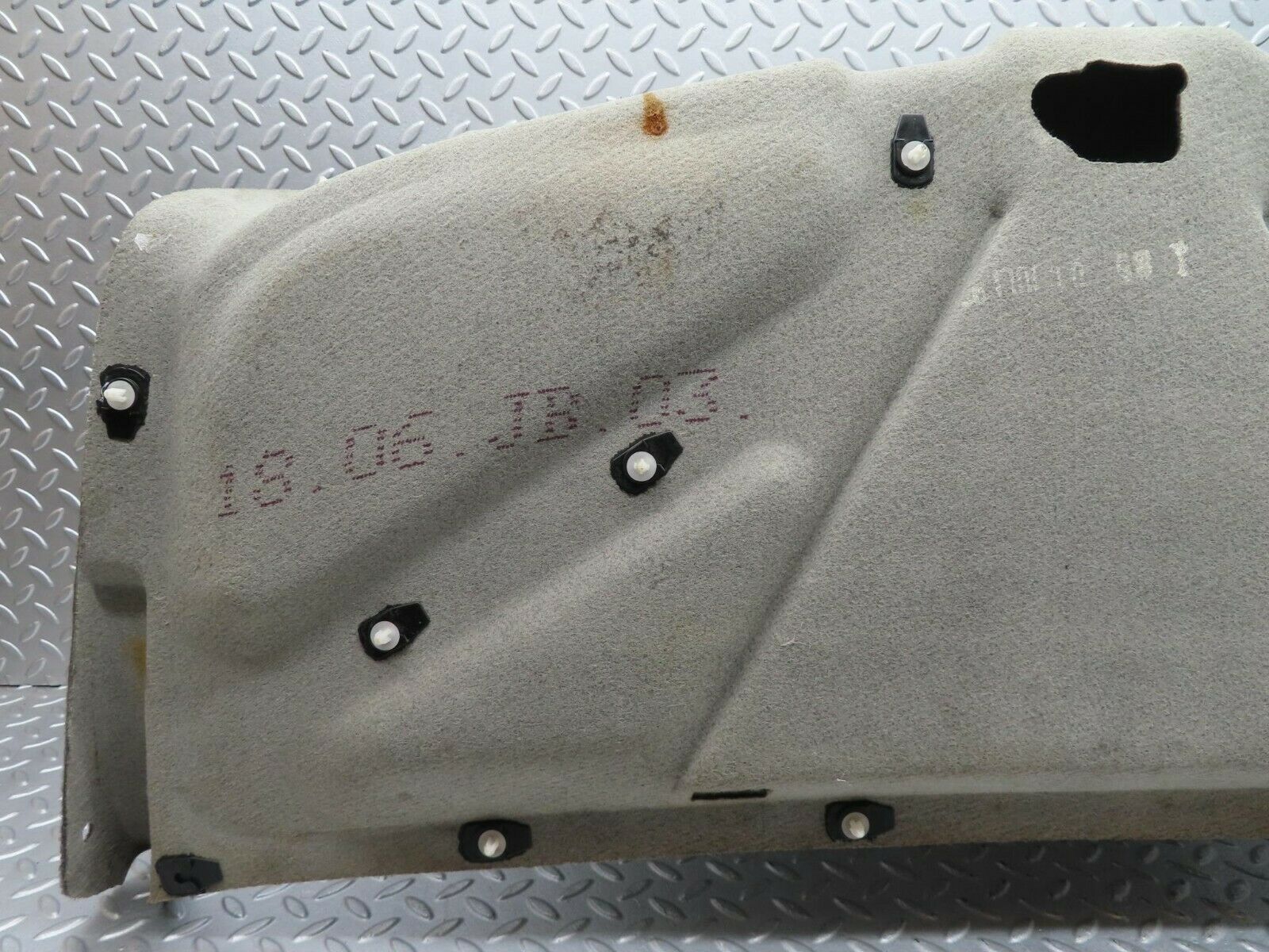 16317 Mercedes-Benz W124 260E Boot Lid Inner Cover