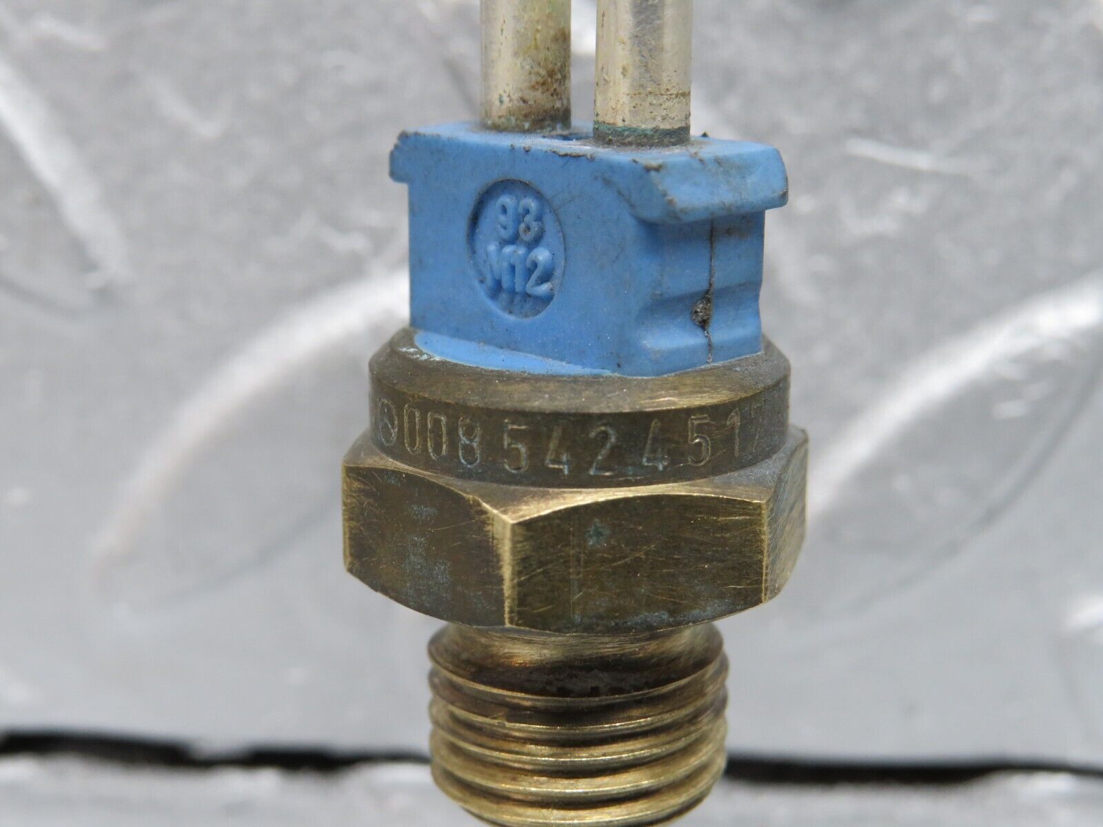 38665 Mercedes-Benz R129 280SL Coupe Coolant Temperature Sensor VDO 0085424517