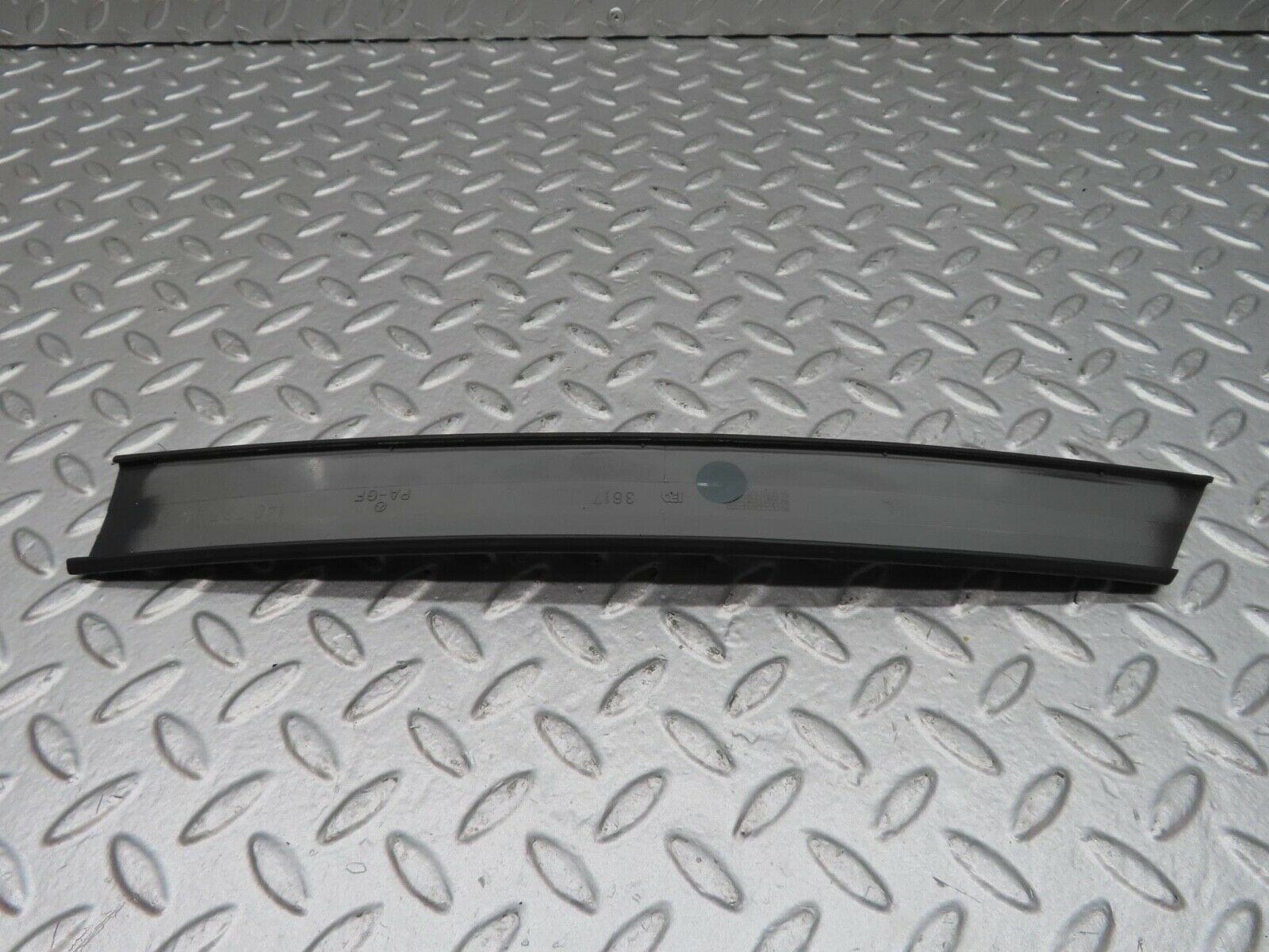 14997 Mercedes-Benz W140 S320 Rear Left Quarter Window Channel Inner Cover