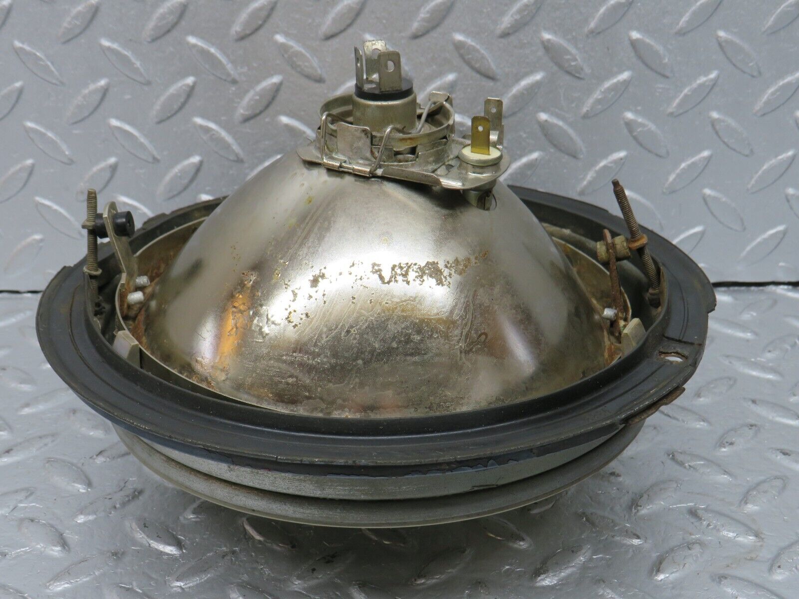 40507 Mercedes-Benz W110 230 Front Right Headlight Hella