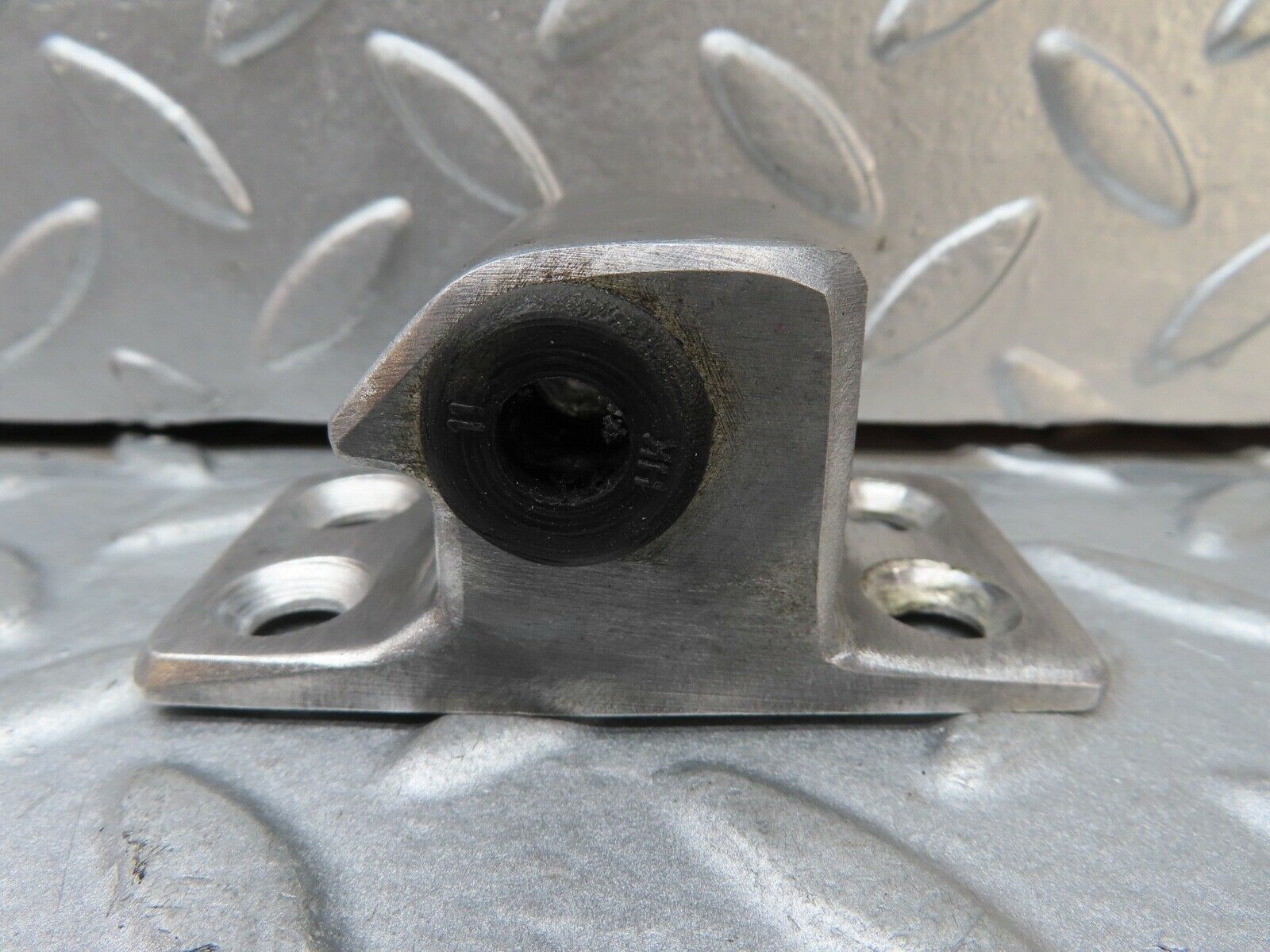 17565 Mercedes-Benz W116 450SEL Door Lock Latch Left Side