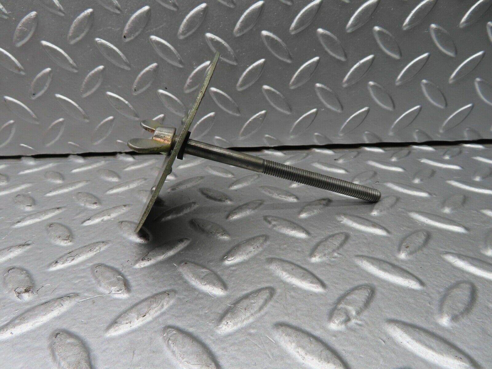 21412 Mercedes-Benz W123 230E Spare Wheel Holder